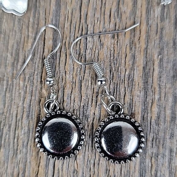 Faux leather charm bracelet with earrings - Picture 4 of 6